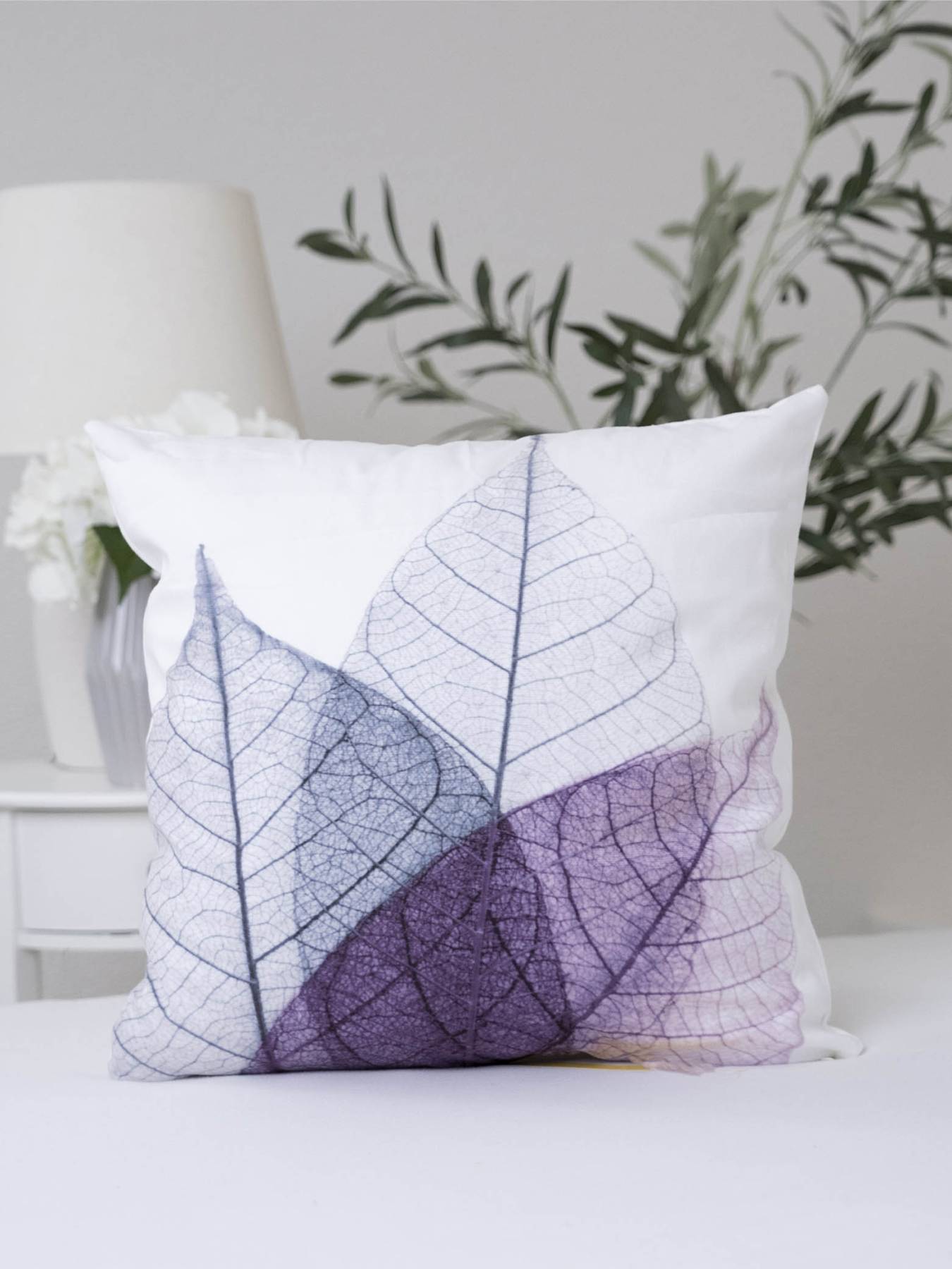 Povlak na polštář mikroplyš 45 × 45 cm - Lora 1 | MKLuzkoviny.cz