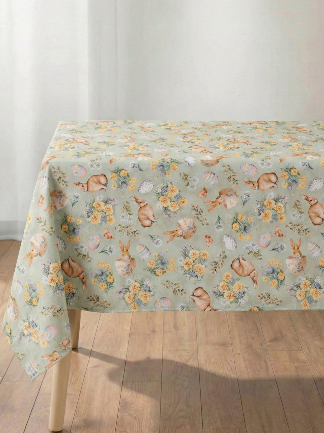 Velikonoční hranatý ubrus 120 x 120 cm - Zajíčci zelený | MKLuzkoviny.cz