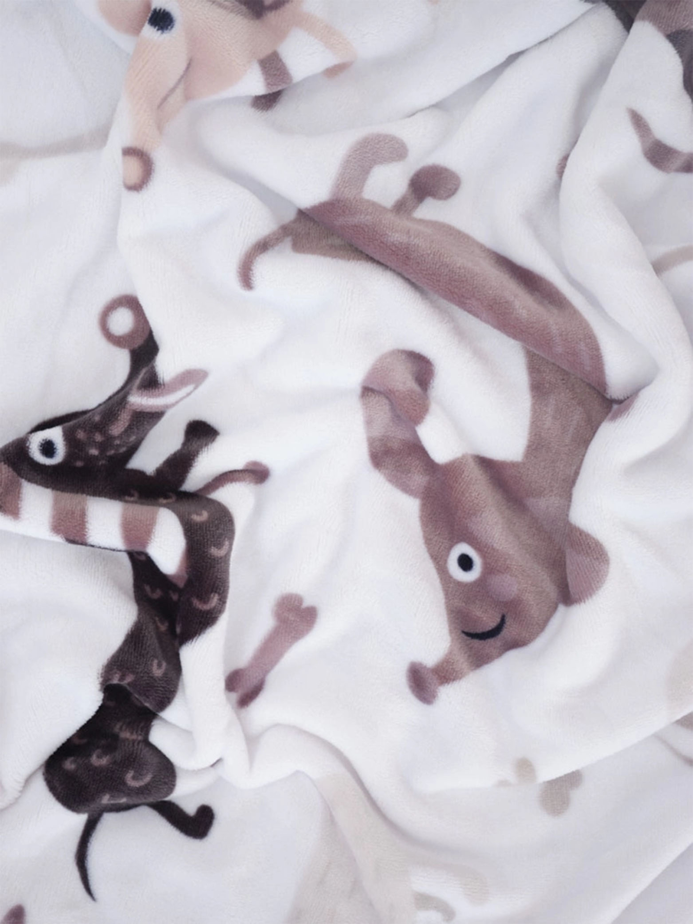 Povlak na polštář mikroplyš 40 × 40 cm Pejsci MKLuzkoviny cz Povlak na polštář mikroplyš 40 × 40 cm Pejsci MKLuzkoviny cz