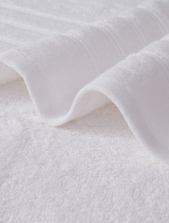 Froté ručník 50 × 100 cm ‒ Camilla bílý