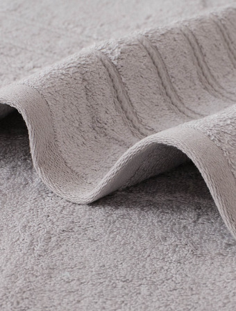 Froté ručník 50 × 100 cm ‒ Camilla světle šedý