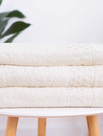 Froté ručník 50 × 100 cm ‒ Paolo krémový