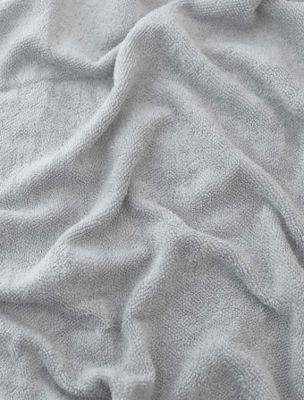 Froté osuška 100 × 150 cm ‒ Bella světle šedá