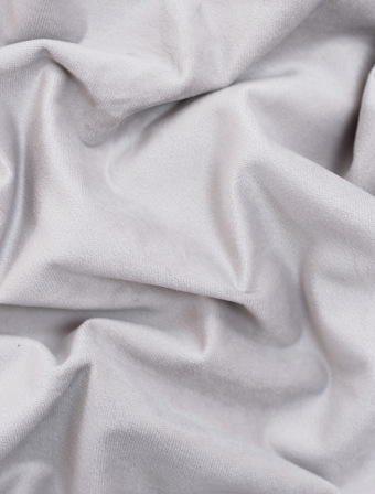 Sametový povlak na polštářek Velvet stříbrná – 45 x 45 cm