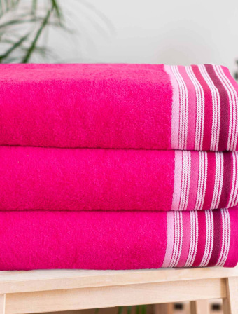Froté ručník 50 × 100 cm ‒ Dario purpurový