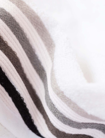 Froté ručník 50 × 100 cm ‒ Dario bílý