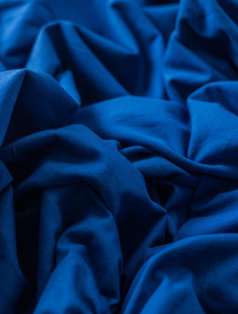Jersey prostěradlo s lycrou Deluxe 200 × 200 cm – tmavě modré